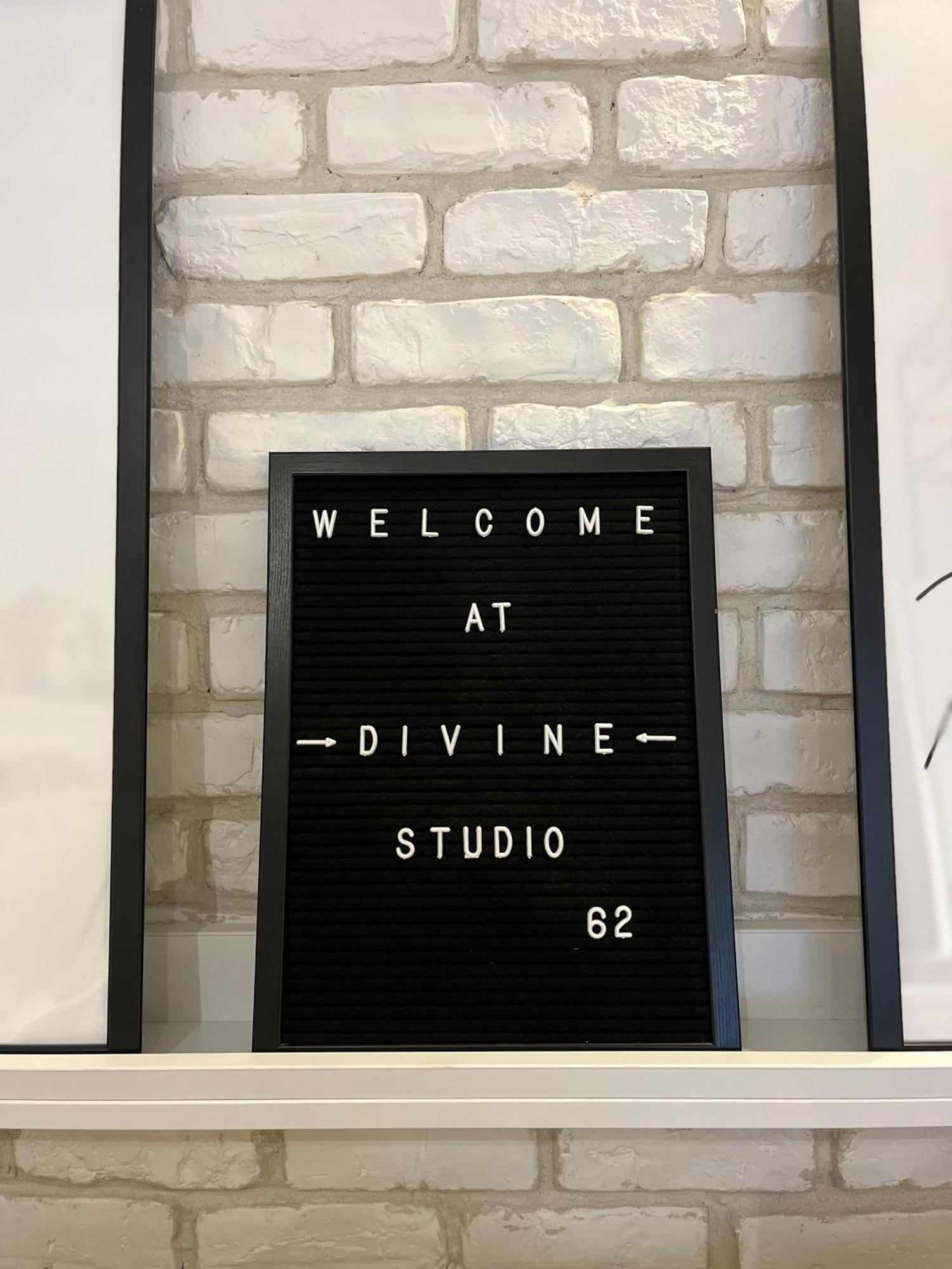 Divine Studio Fermei 62 Popesti-Leordeni Εξωτερικό φωτογραφία